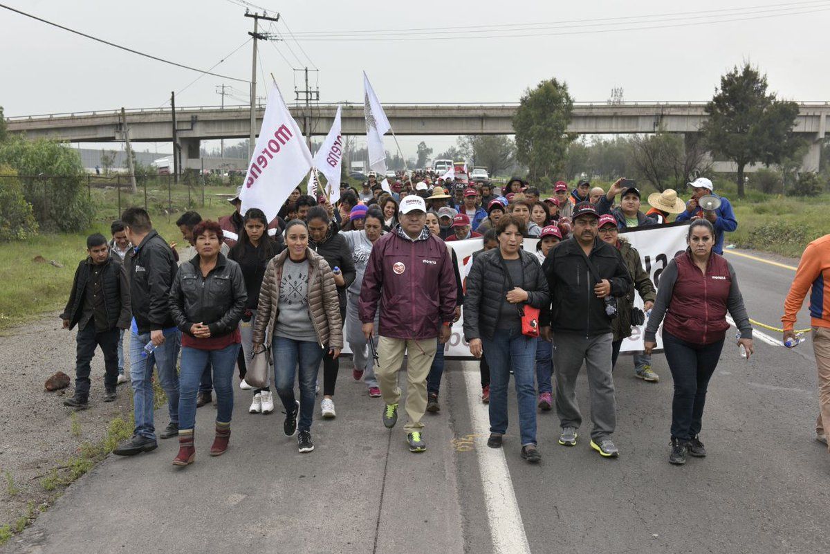 Delfina Gómez encabeza marcha del NAICM a San Lázaro