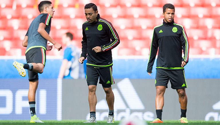 Marco Fabián podría perderse partido contra Portugal - marco-fabian-entren