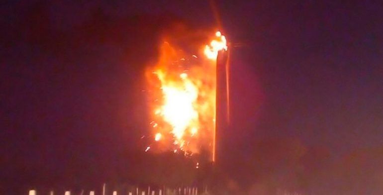 Incendio consume parte de un parque eólico en Oaxaca