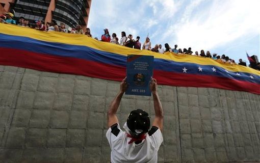 Suman 113 muertos por protestas en Venezuela