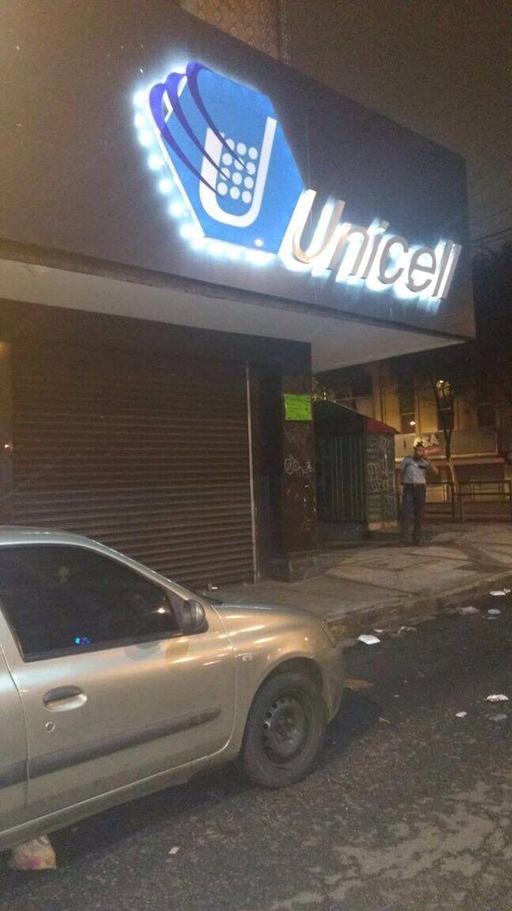 Detienen a tres por robo a tienda de accesorios para celular - robo-a-tienda-de-celulares-576x1024