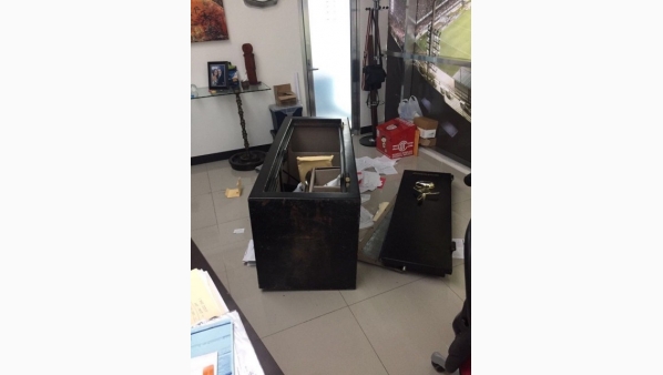 Roban cerca de 500 mil pesos de oficinas del Veracruz - robo-veracruz-1