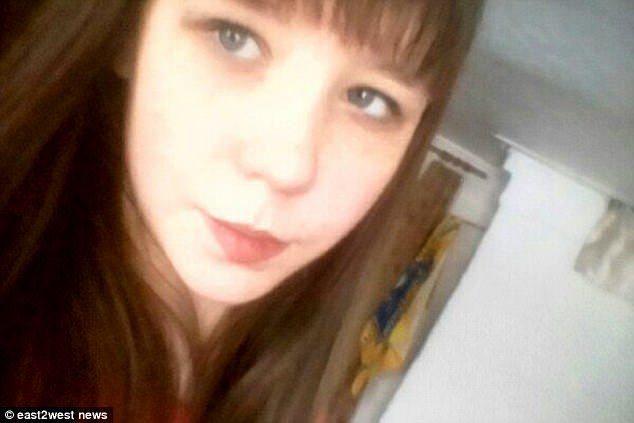 Adolescente rusa se suicida por reto de ‘La ballena azul’ - rusa-ballena-azul-@east2west-2