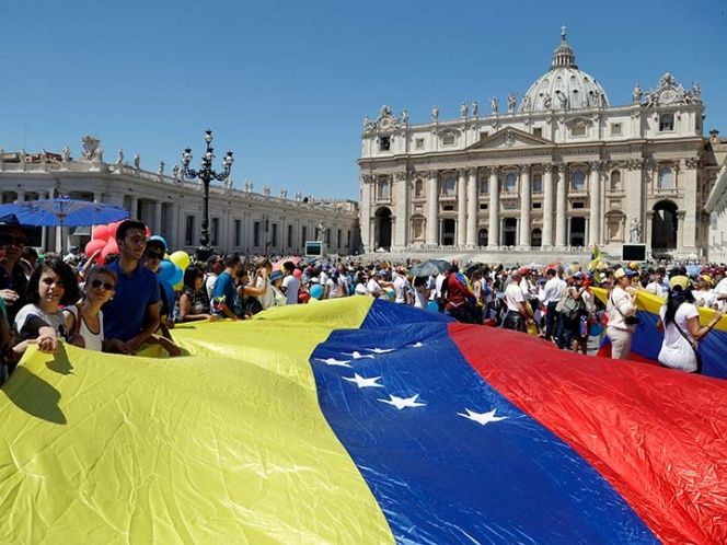 México pide a Maduro suspender convocatoria a Asamblea Constituyente - venezuela-en-el-vaticano