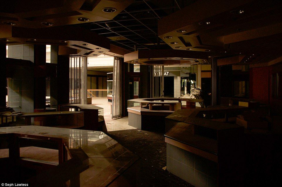 #FOTOS El abandono de los centros comerciales en Estados Unidos - 11