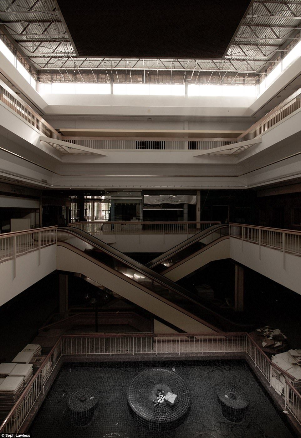 #FOTOS El abandono de los centros comerciales en Estados Unidos - 3