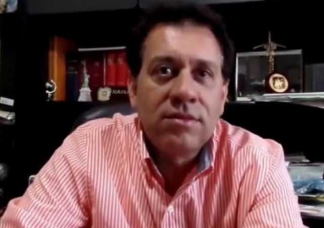 Trasladan a mandos y policías municipales de Sahuayo a PGJE - 93964-Principal