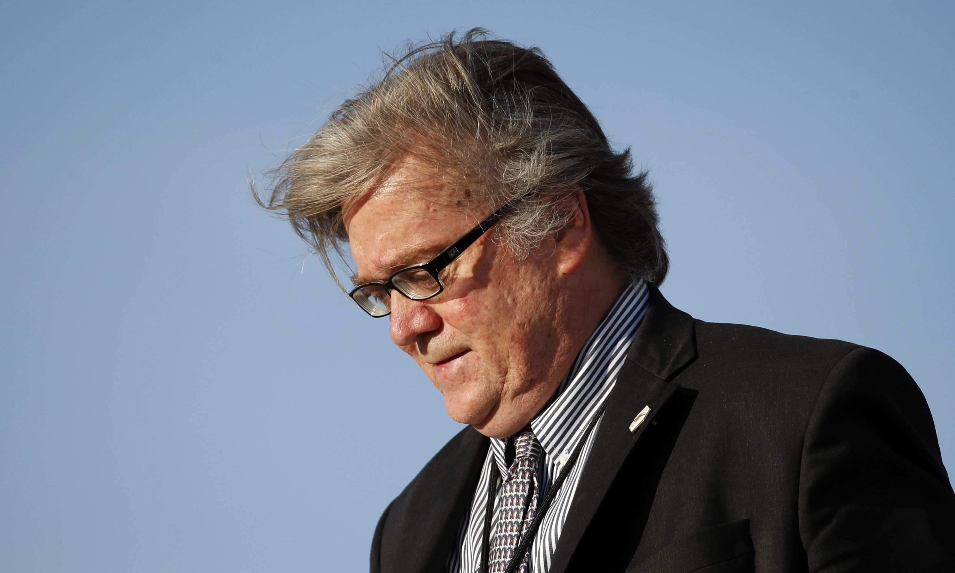 Iglesia católica necesita migrantes ilegales para llenar templos: Bannon Iglesia católica necesita migrantes ilegales para llenar templos: Bannon