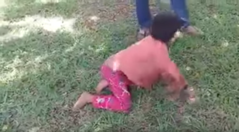 Padre daba alcohol en lugar de comida a su hijo de 6 años - Captura-de-pantalla-2017-08-11-a-las-11.53.39