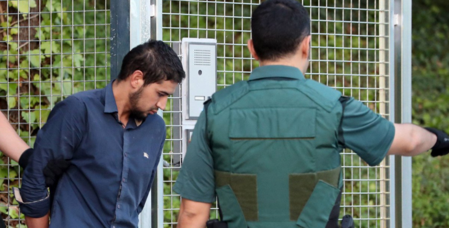 Sospechosos de atentado en Barcelona comparecen ante tribunal