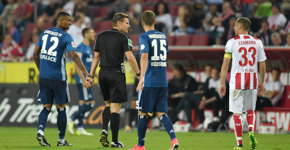 #Video Árbitro abandona partido de Bundesliga por lesión