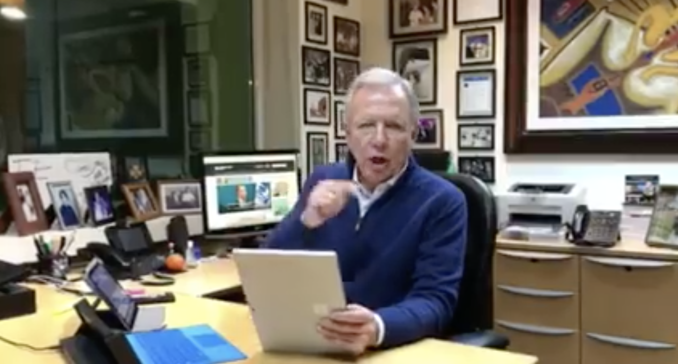 Error y reproche inédito a AMLO Error y reproche inédito a AMLO