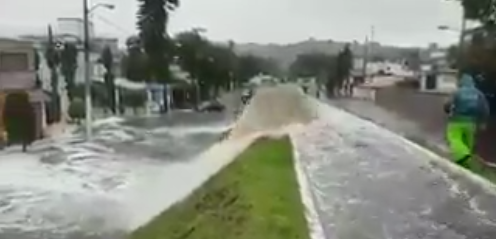 #VIDEO Se desborda Emisor Poniente