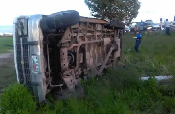 Volcadura deja cinco muertos en Aguascalientes - Conductor-Dormido-Aguascalientes-La-Prensa