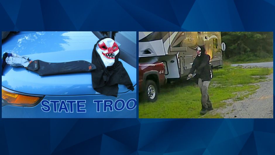 Detienen a hombre con máscara de payaso y armado con machete