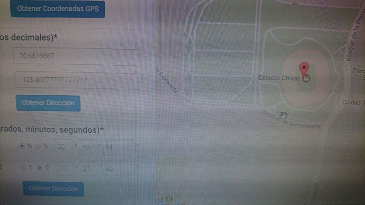 Club Guadalajara español imprime coordenadas del Estadio Chivas en su playera - DIAbI4MXsAAdaRH