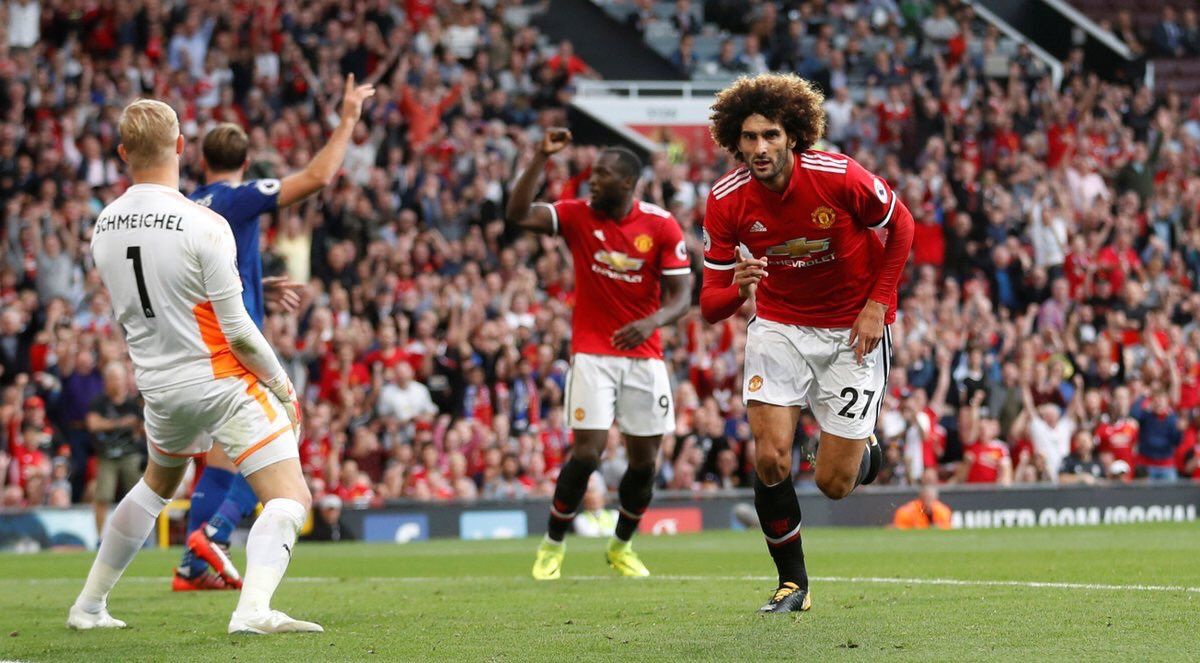 Manchester United sigue perfecto en la Premier - DILPEYxXoAECWhO