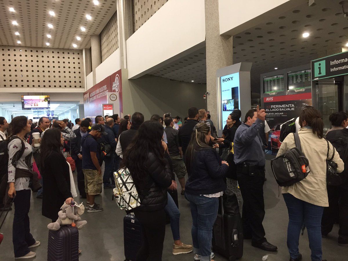 AICM restablece operaciones con normalidad - DIjbps-UIAogmcj