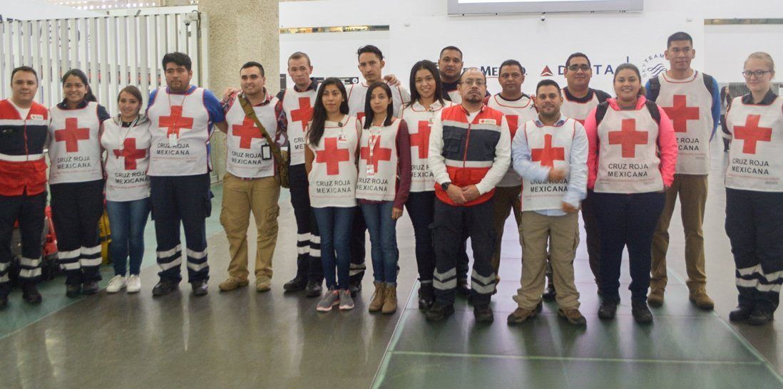 Cruz Roja Mexicana envía voluntarios a Texas
