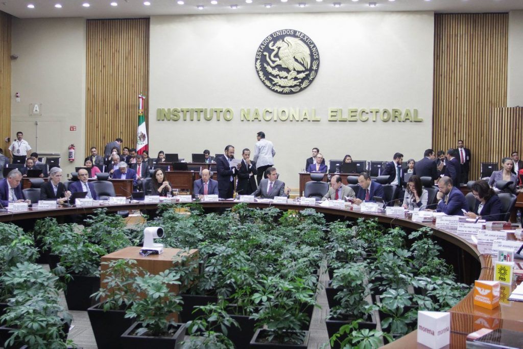 Tribunal Electoral revoca lineamientos de 'cancha pareja' para 2018 - Foto-de-Milenio-3-1024x683