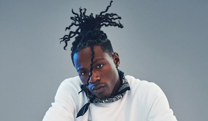 Rapero cancela conciertos tras ver eclipse sin protección