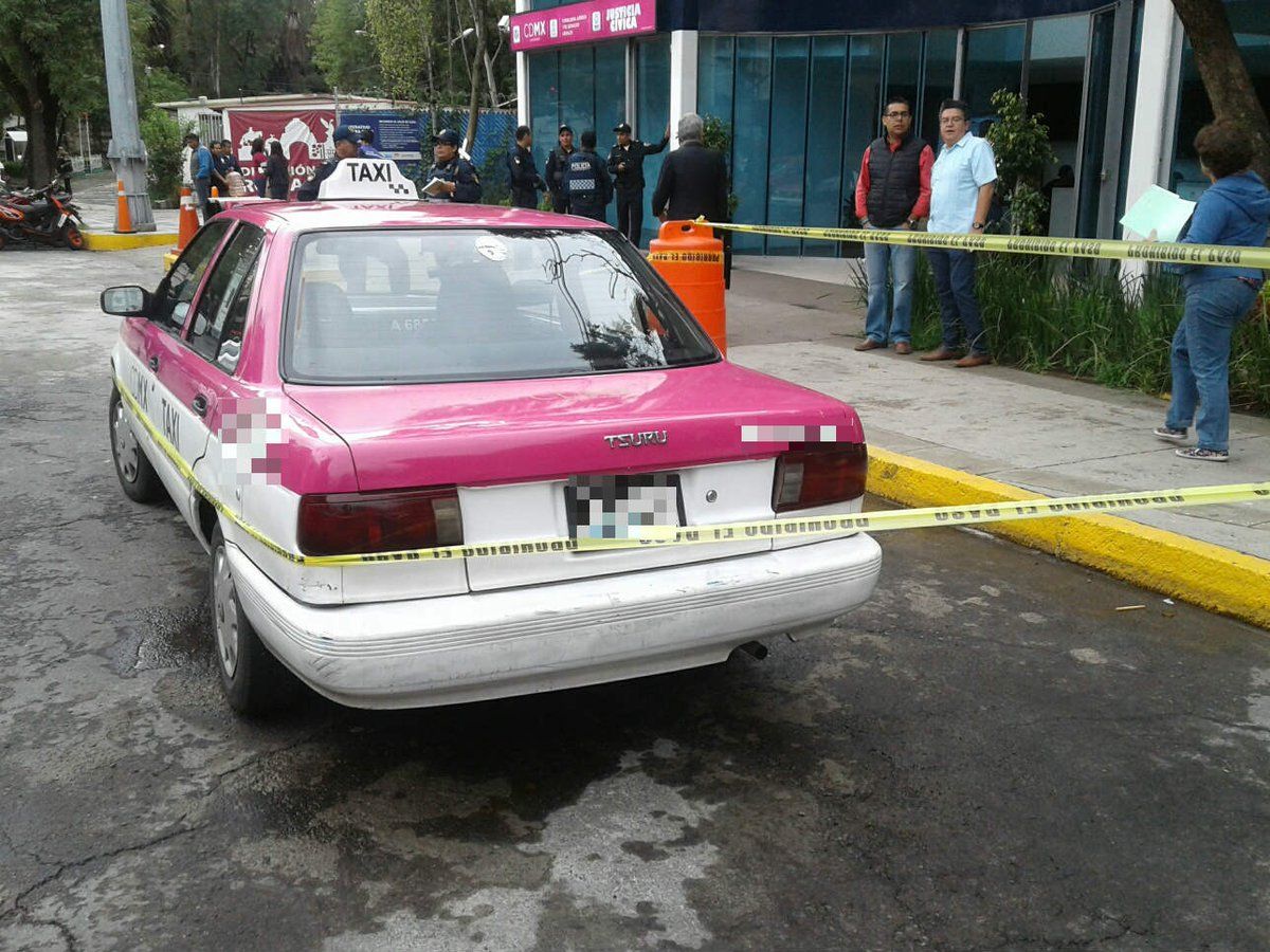 Muere hombre a bordo de taxi en colonia Roma - Muere-en-Taxi-Foro-TV