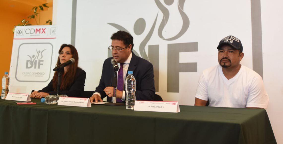 Anthony, el niño maltratado en la GAM, se reúne con su papá - Pascual-Castro-padre-de-niño-anthony-melton-3