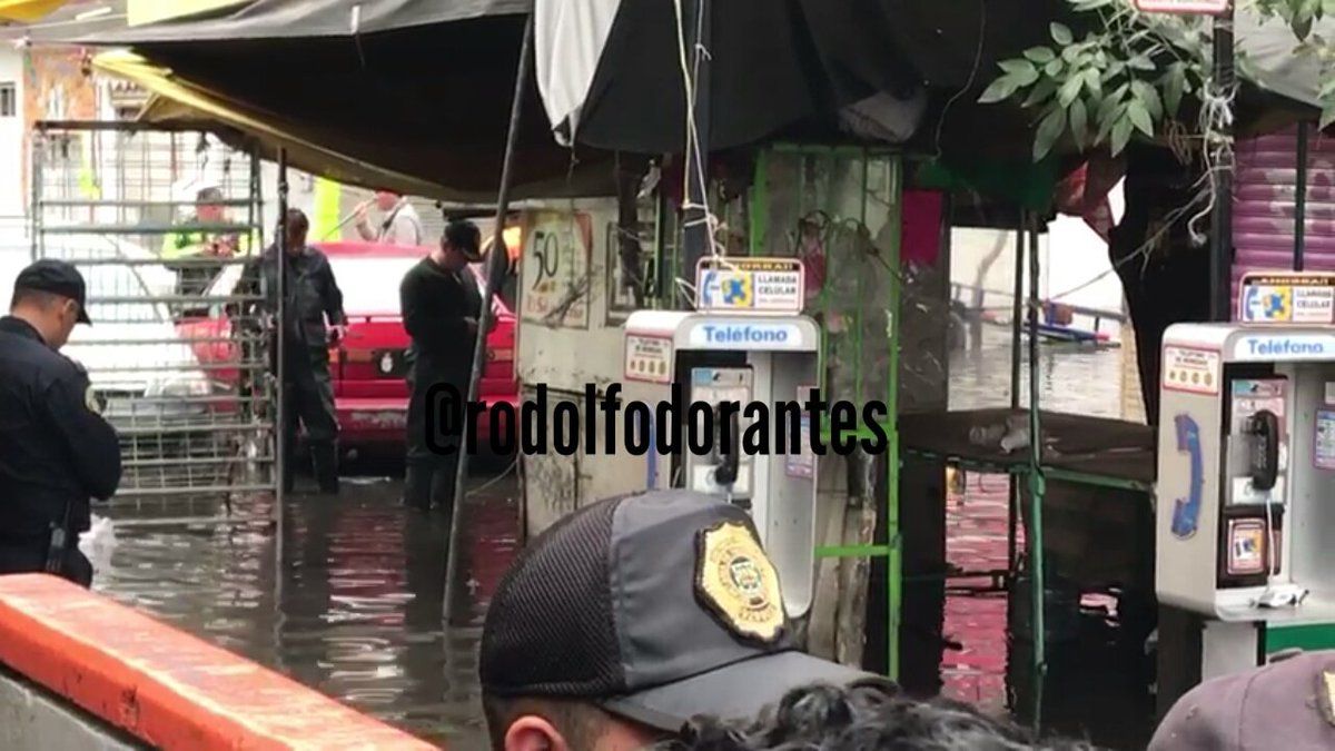 Encuentran cuerpo de mujer tras lluvias en la Venustiano Carranza - Rodolfo-Dorantes