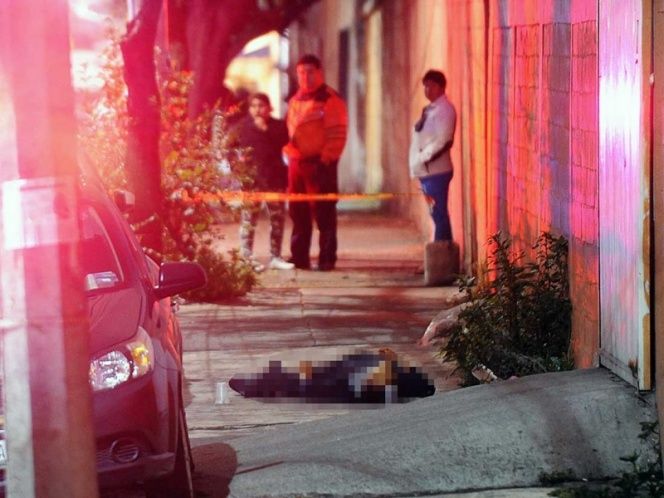 Acribillan a dos hombres en la Ciudad de México