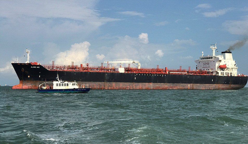 Buscan a diez marineros tras choque de buque estadounidense - alnic-mc-tanker-e1503328932403
