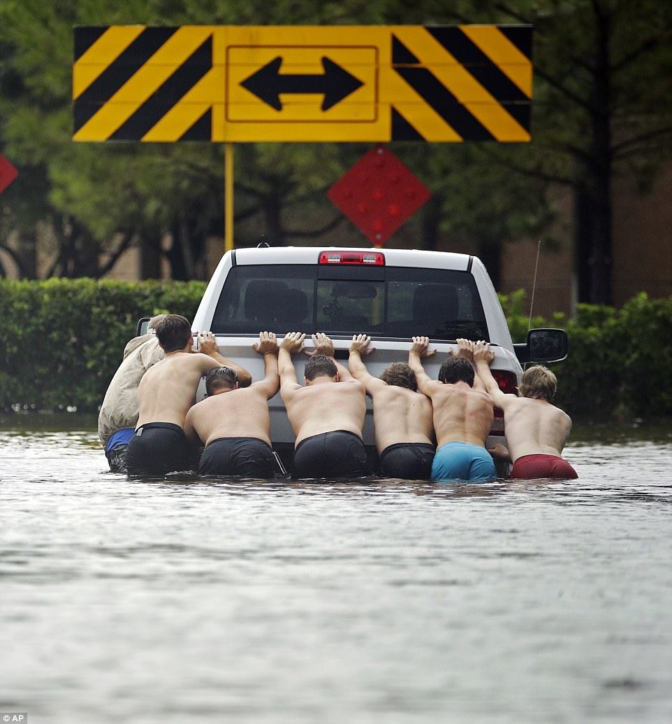 #Galería Houston bajo el agua tras paso de Harvey - ap-hous1