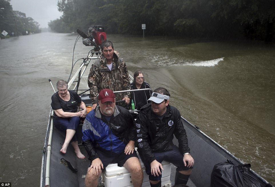 #Galería Houston bajo el agua tras paso de Harvey - ap-houst