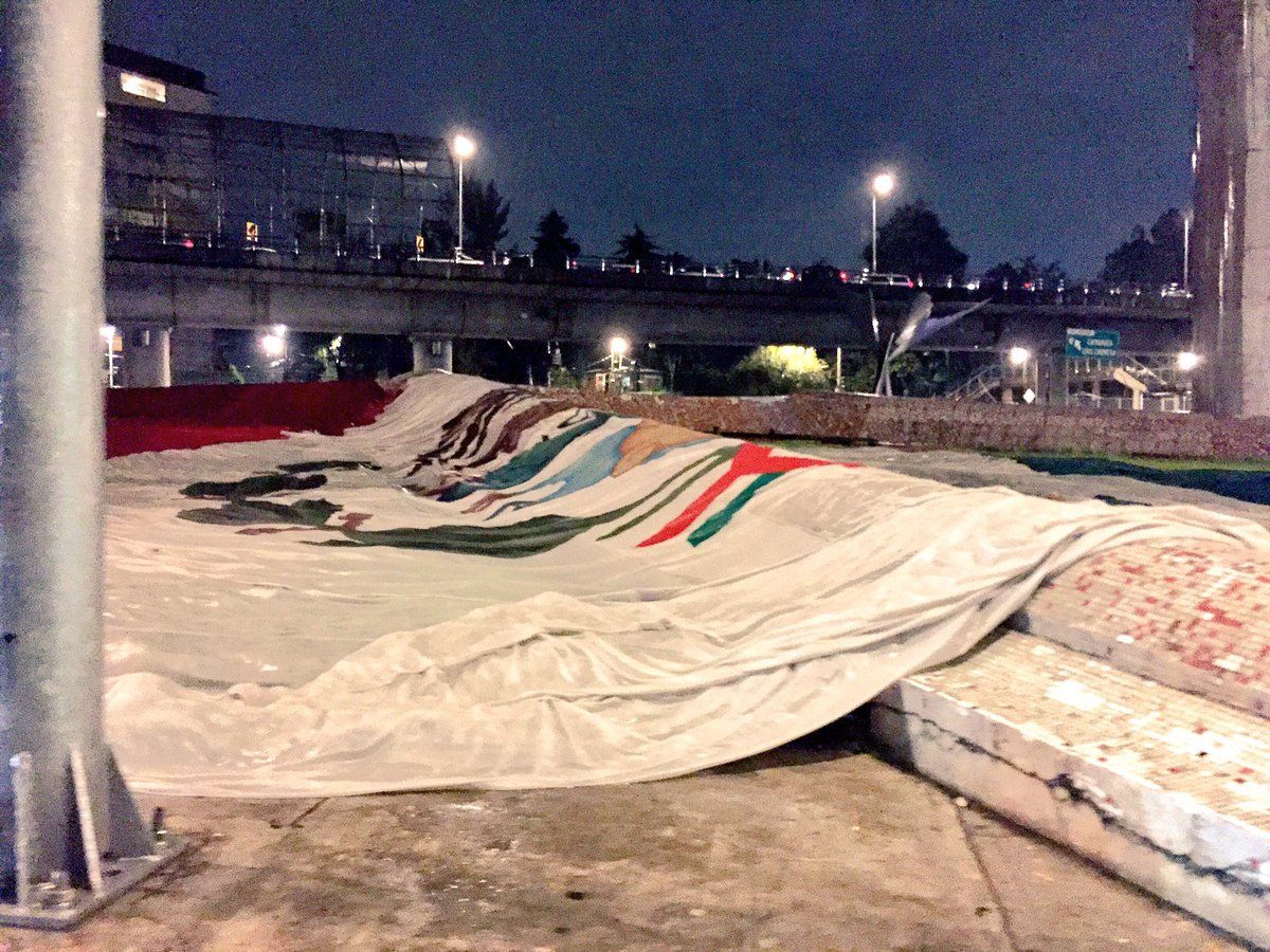 Lluvia provoca caída de bandera en San Jerónimo