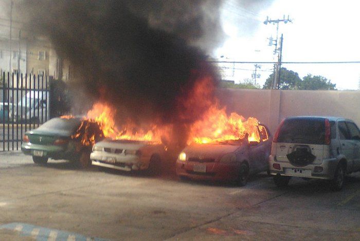 Explota bomba en diario opositor de Venezuela
