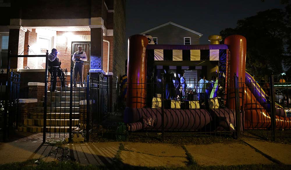 Seis muertos y 33 heridos por balaceras en Chicago - chicago-2