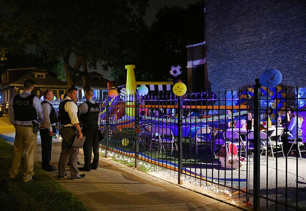 Seis muertos y 33 heridos por balaceras en Chicago