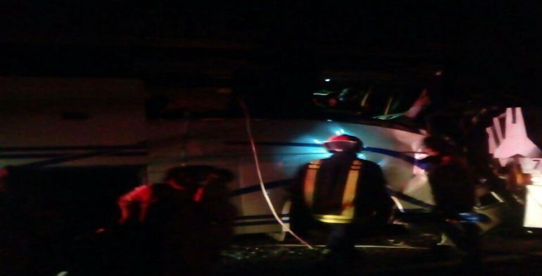 Choque deja un muerto y 33 heridos en Autopista del Sol - choque-chilpancingo-2