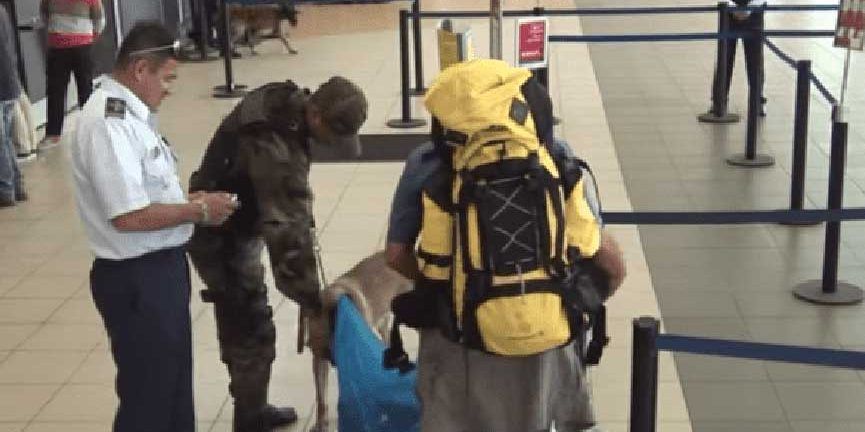 Detienen en Perú a mexicano con más de cinco kilos de cocaína