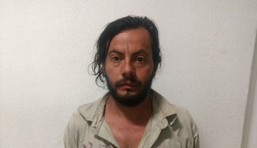 Detienen a sujeto que golpeó y quemó un perro en Ecatepec