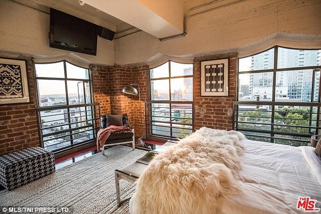 Johnny Depp vende otro de sus departamentos - depa