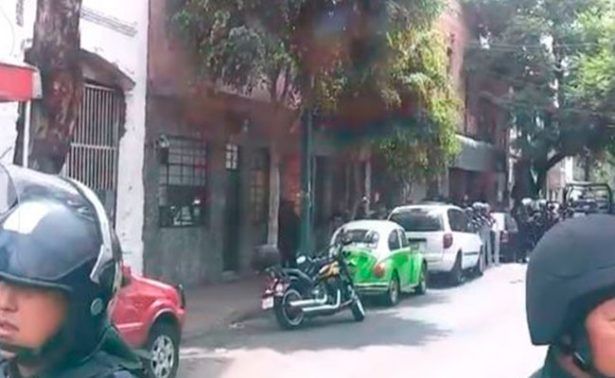 Desalojo deja un muerto y tres heridos en Popotla - desalojo-popotla1