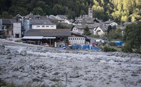 Deslave deja ocho desaparecidos en Suiza - deslave-suiza-efe-1