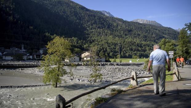 Deslave deja ocho desaparecidos en Suiza - deslave-suiza-efe