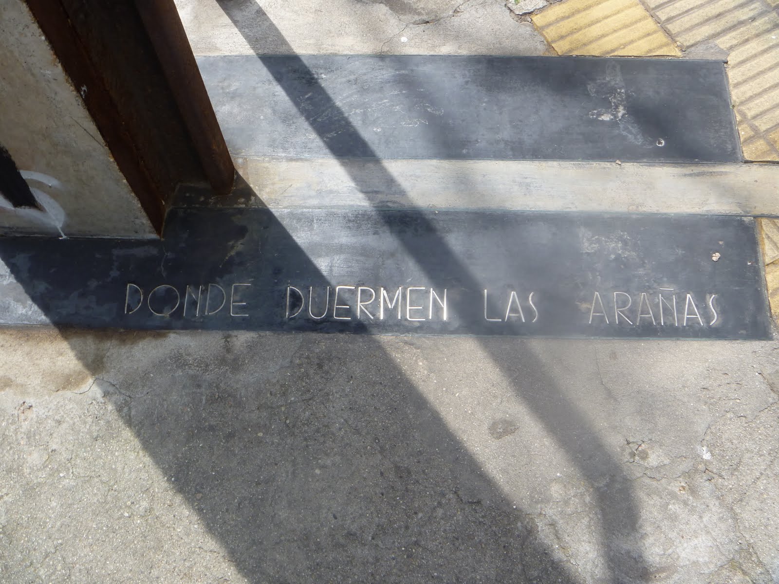 La portería donde se anotó el primer gol mundialista - donde-duermen