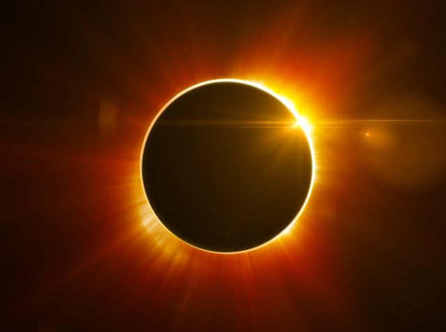 Niega gobierno de Nuevo León suspensión de clases por eclipse
