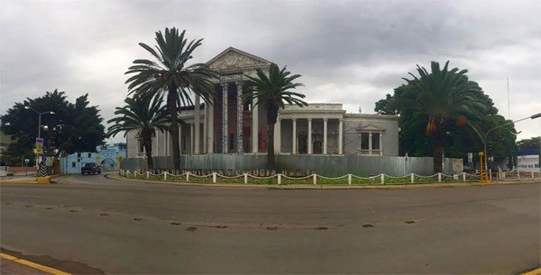 Balean a empleado de la Universidad Autónoma Benito Juárez de Oaxaca