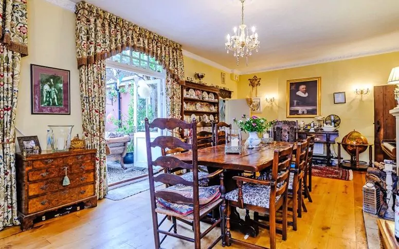 Venden casa de los padres de Harry Potter - harry-potter-house-3