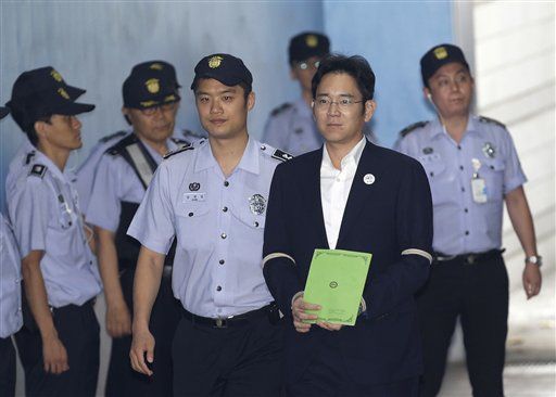 Condenan a cinco años de cárcel a heredero de Samsung - heredero-samsung-ap-1