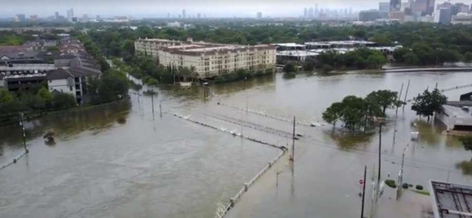 #Fotos Harvey deja devastación en Houston - houston-@ahmed.gul_