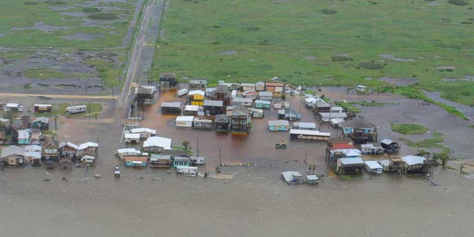 Muere una persona tras paso de Harvey por Houston